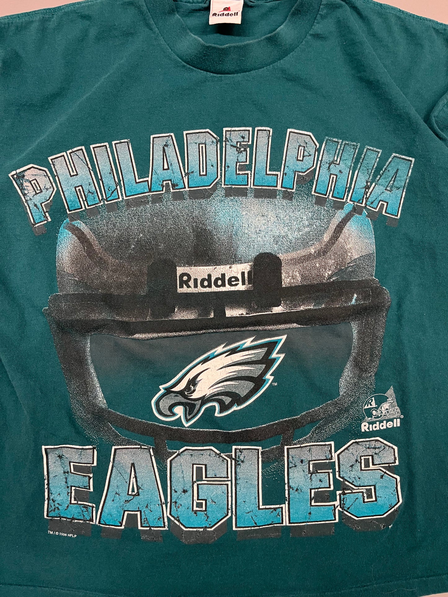 Vintage Philadelphia Eagles Helmet T-Shirt Size Large